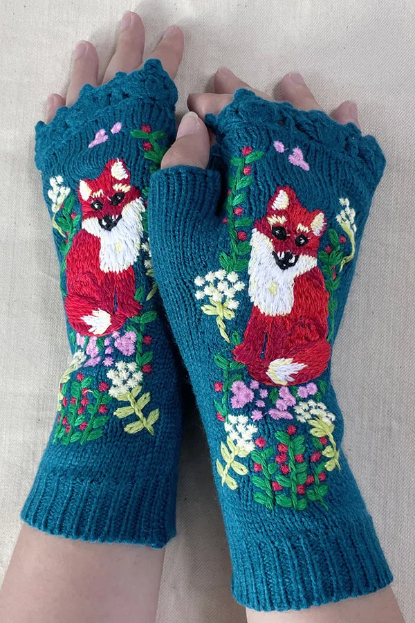 Plant Fox Embroidery Warm Knitted Gloves