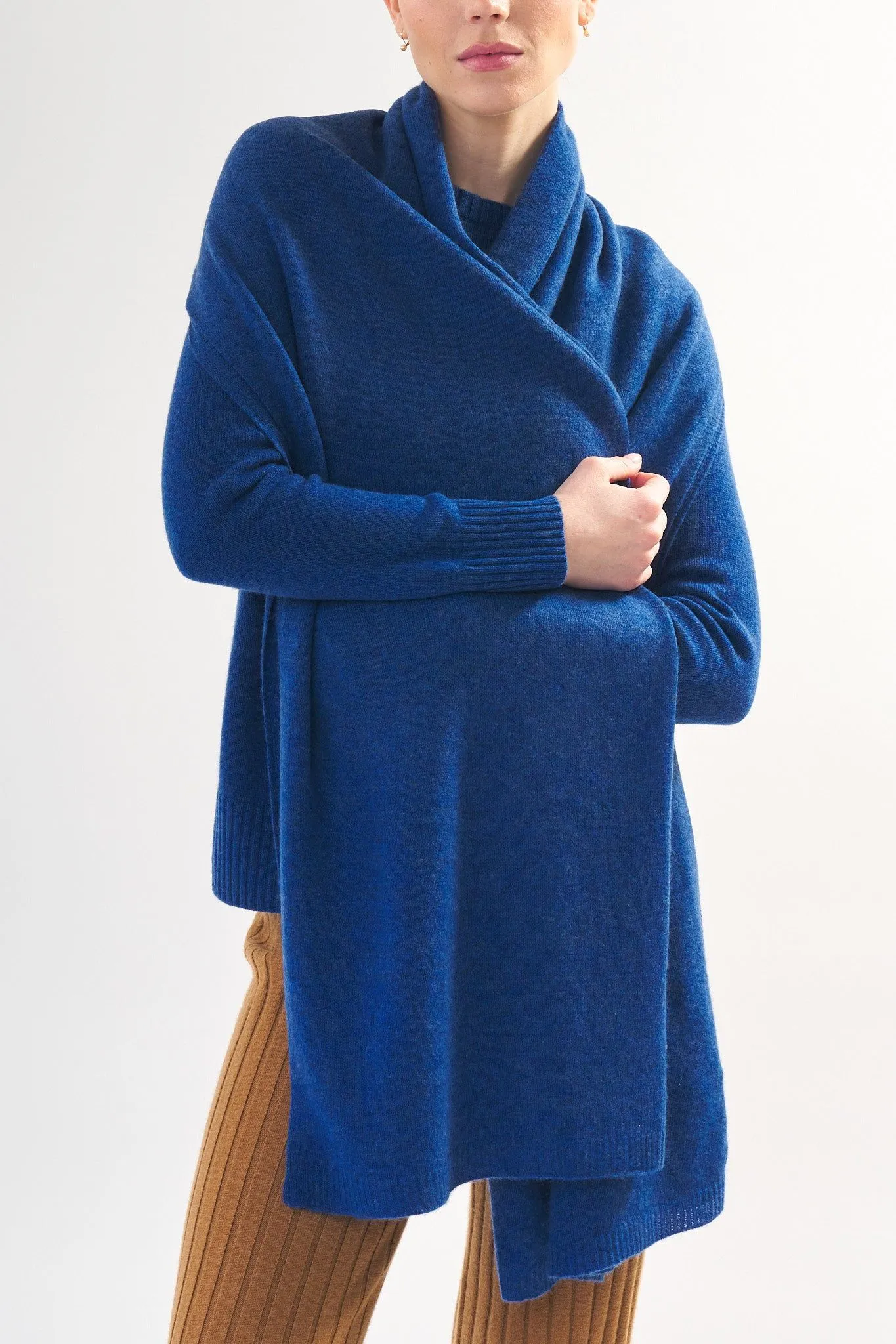 Robertson Madison 100% Cashmere Travel Wrap | Royal Blue