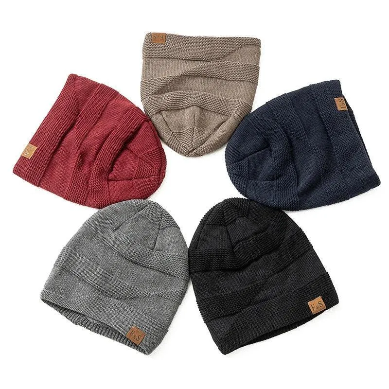 Stay Stylish & Warm with Fur-Lined Beanie Hats: Cozy Winter Fashion