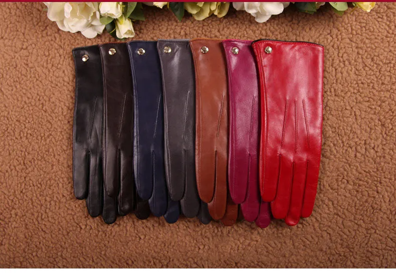 Women's Leather Driving Gloves with Touchscreen